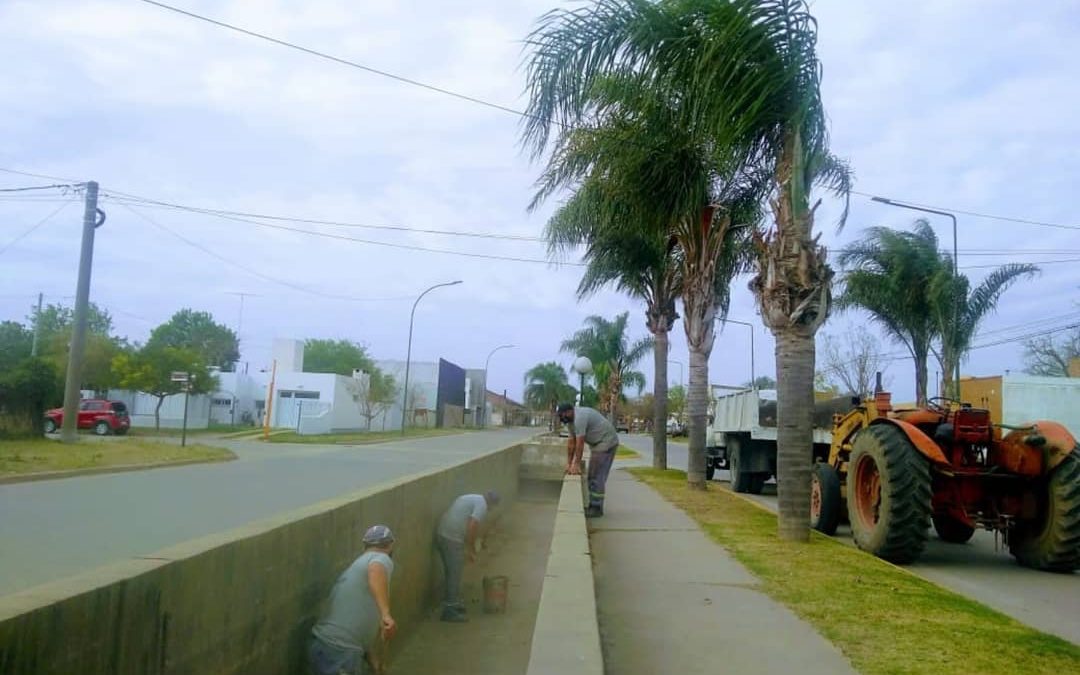 CULMINAMOS CON LA LIMPIEZA DE TODOS LOS CANALES DE LA CIUDAD